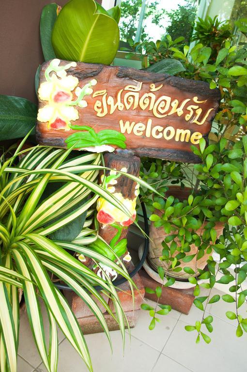 Pova Residence And Boutiques Resort Bangsaen Exterior foto